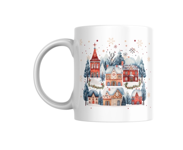 Weiße Keramiktasse mit einem farbenfrohen Winterdorf-Motiv, das verschneite Häuser und eine festliche Kirche zeigt, auf neutralem weißen Hintergrund, perfekt zur Darstellung des Designs.